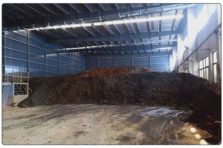 潔匠凈化污泥制磚利用高壓噴霧設(shè)備實現(xiàn)除臭